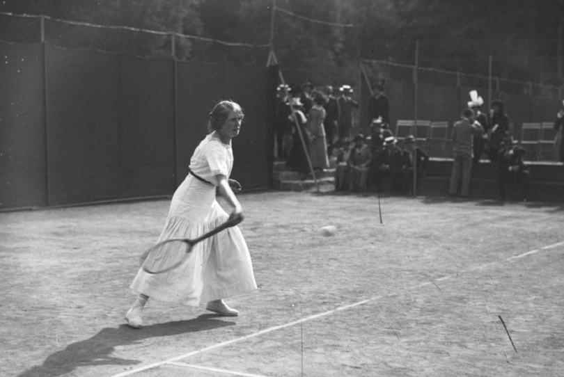 Marguerite Broquedis | Quel nom pour la halle de tennis ? | Couëron c